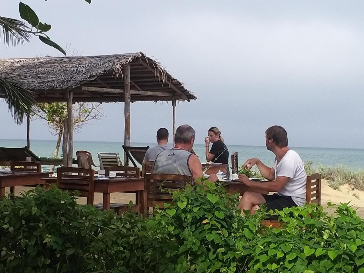 Ocean View Beach Resort - Kalpitiya Exteriör bild