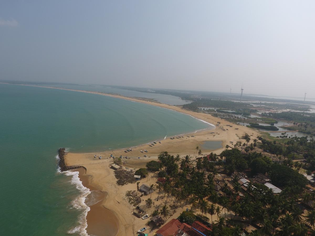 Ocean View Beach Resort - Kalpitiya Exteriör bild